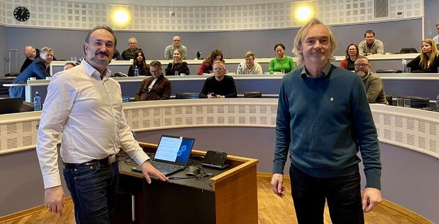 Image of Trustworthy AI lab in Østfold University College, Frode Ramstad Johansen and Dr Pedro Kringen.