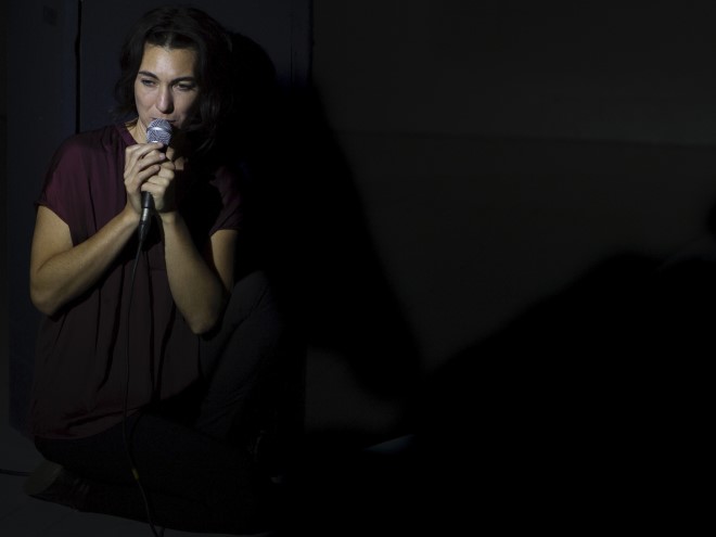 Photo of master student in performance, Fernanda Branco